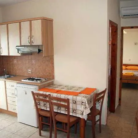 Hotel de apartamente Eleni Vlachata