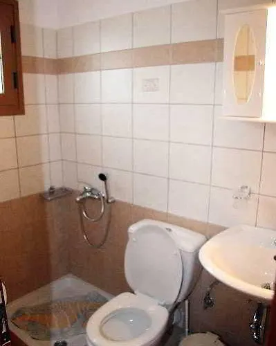 Eleni Aparthotel 2*