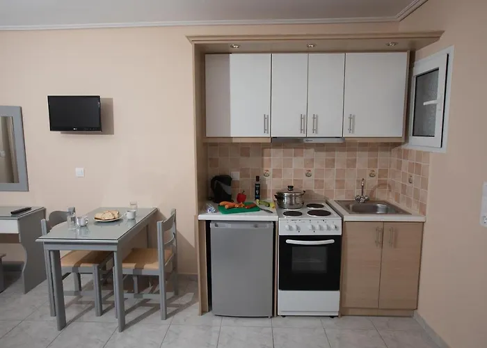 Eleni Aparthotel 2*